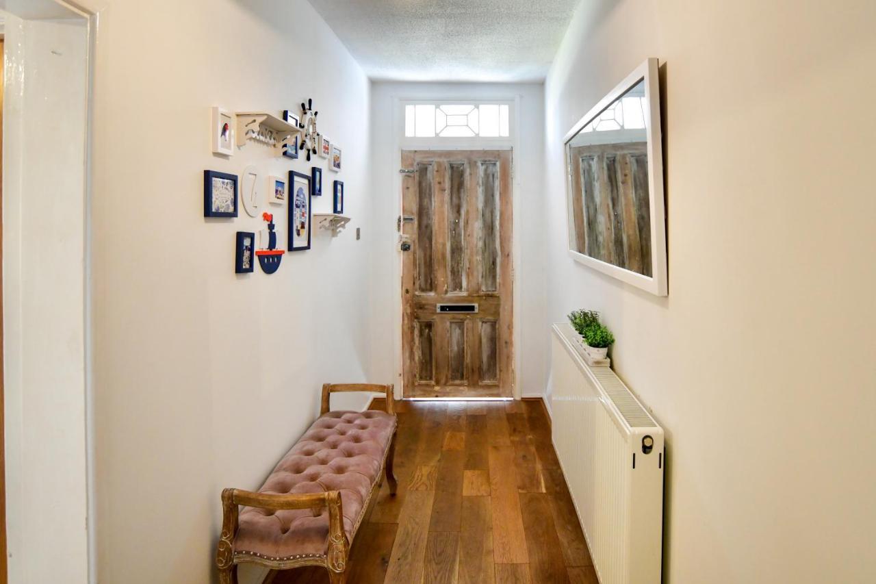 Guest Homes - Cambrian Apartment *