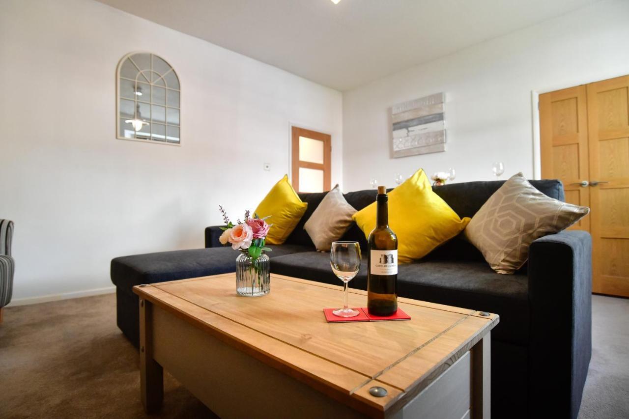 Guest Homes - Cambrian Apartment